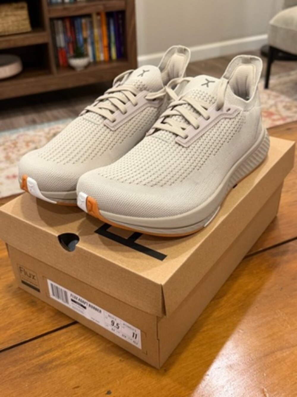 Flux Footwear Adapt Runner - Men's Size 9.5 (Sand)